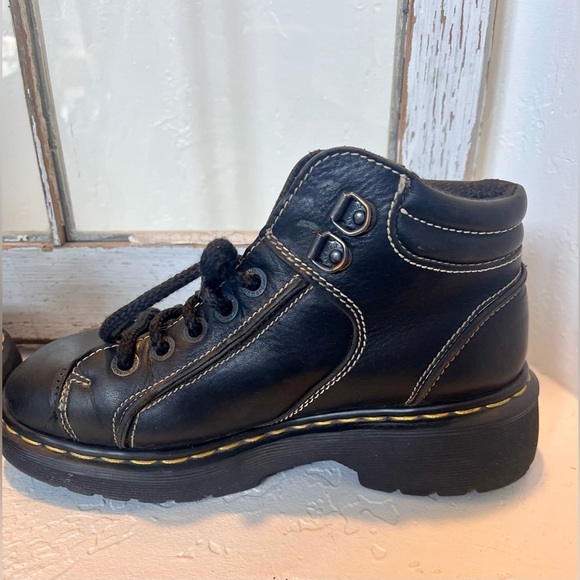 DR. MARTENS MEN'S 9352 BLACK GRUNGE COMBAT BOOTS - Picture 3 of 15